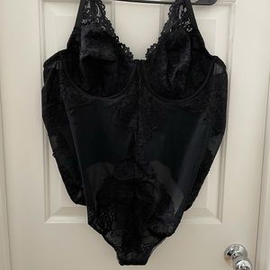 Torrid BLACK MESH & LACE UNDERWIRE THONG BODYSUIT, NEW WITH TAG